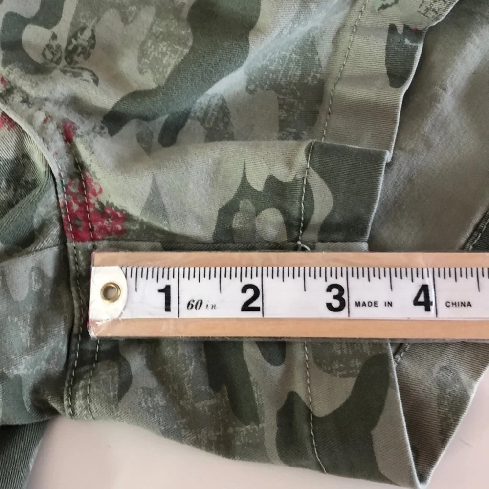 Maurices Floral Camouflaged 3” Shorts 10